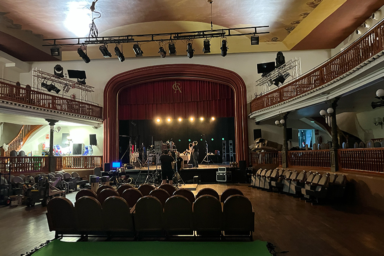 Making-of Aldi's theatre campaign.